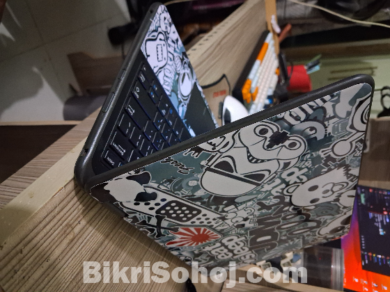 Dell latitude 3190 2 in 1 touch screen laptop